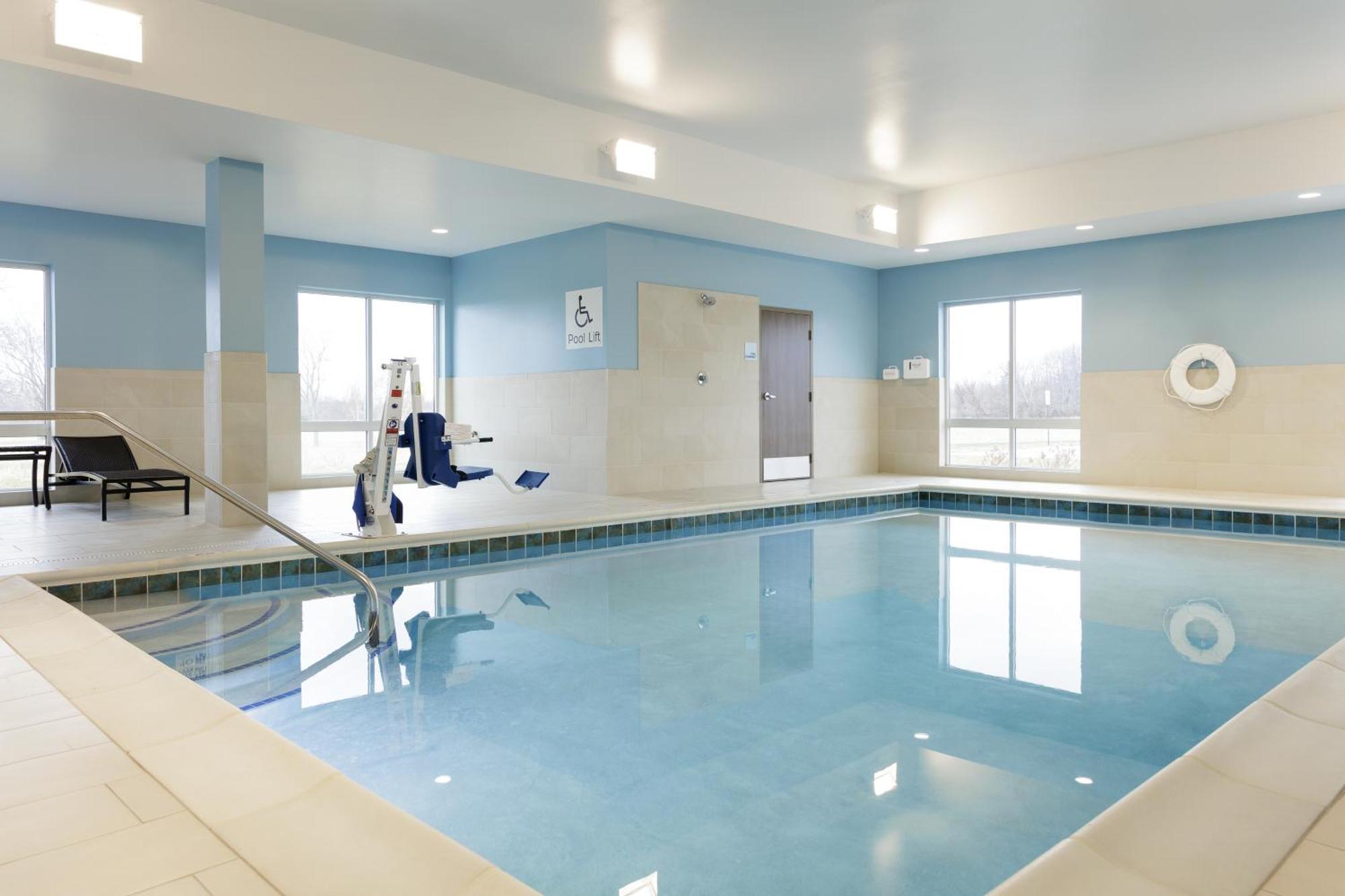 Holiday Inn Express - South Haven By Ihg Экстерьер фото
