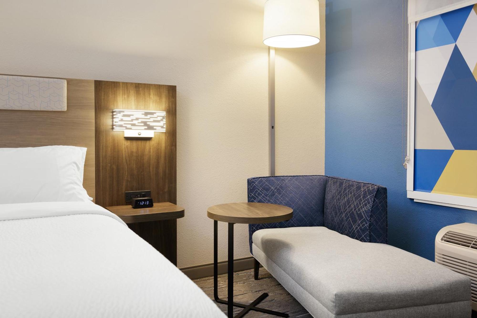 Holiday Inn Express - South Haven By Ihg Экстерьер фото